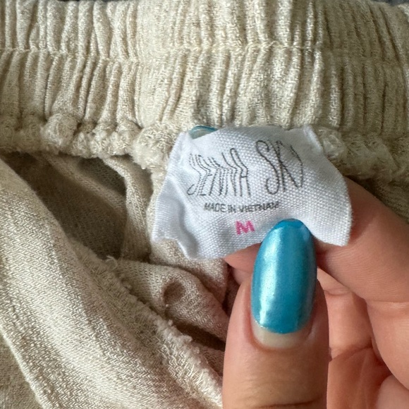 Linen Set - Picture 5 of 5